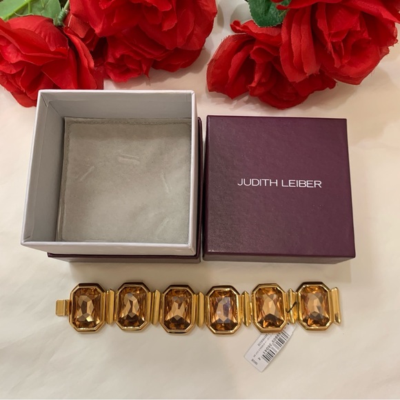 $595 Brand New Judith Leiber papaya gem bracelet - Picture 6 of 9